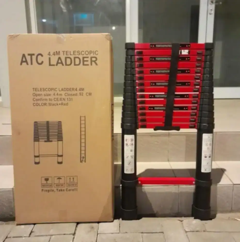 tangga telescopic pjg 4.4mtr merk ATC Ladder