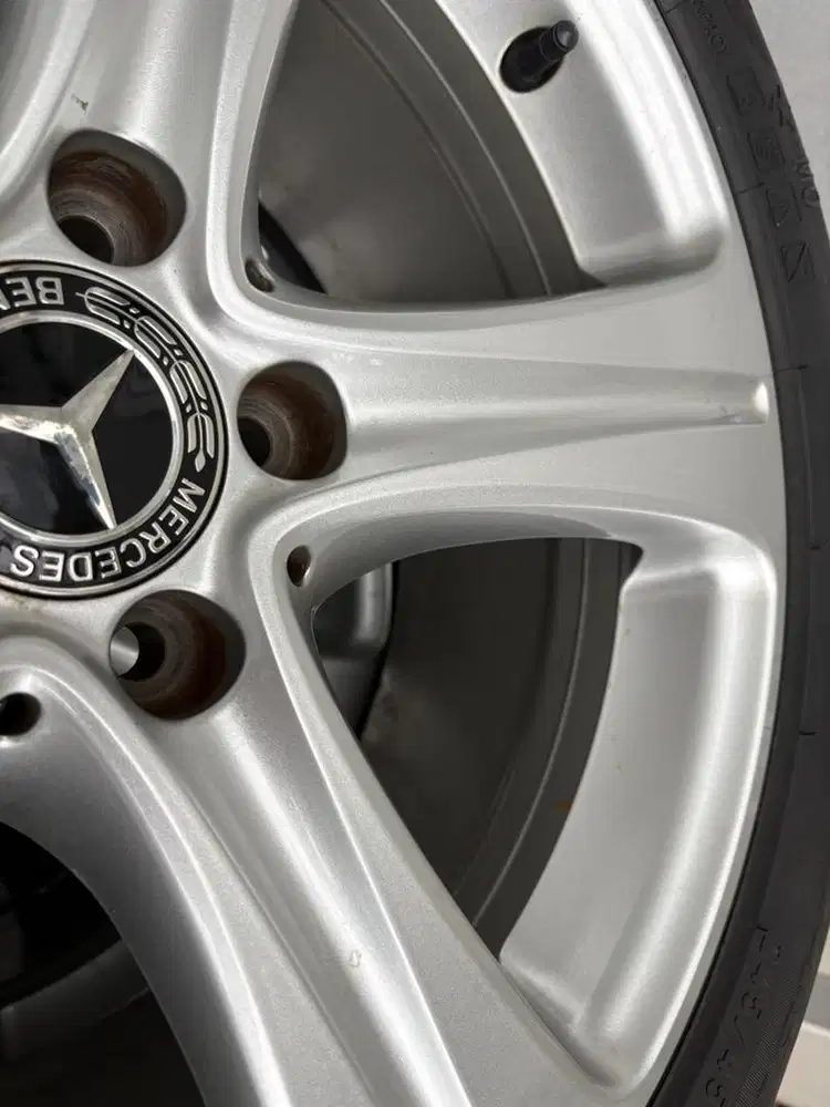 Velg Ori Mercy R18 dan Ban Pirelli