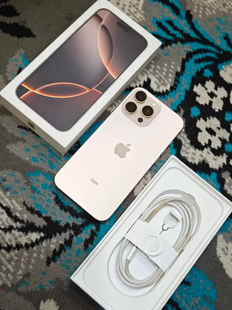 iPhone 16 Pro Max 1Tb ibox desert titanium