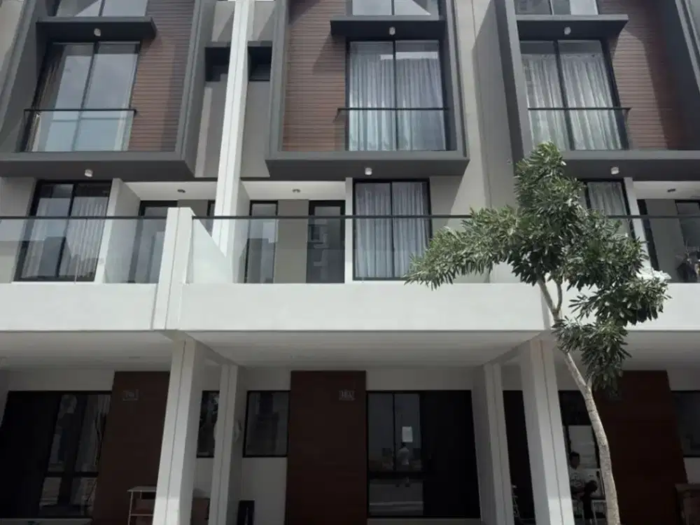 Rumah Pik2 Osaka Residance Uk 5X10 Tiga Lantai Brand New,Minimalis