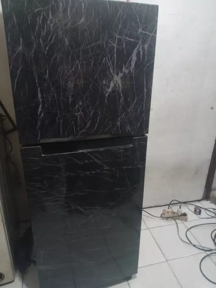 Kulkas Samsung inverter