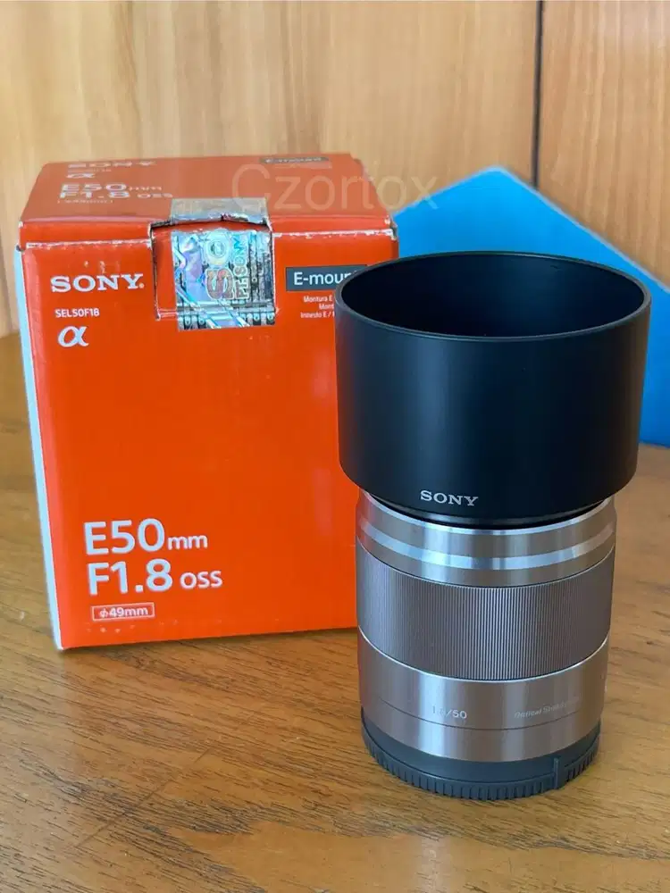 Lensa Sony E 50mm F1.8 OSS