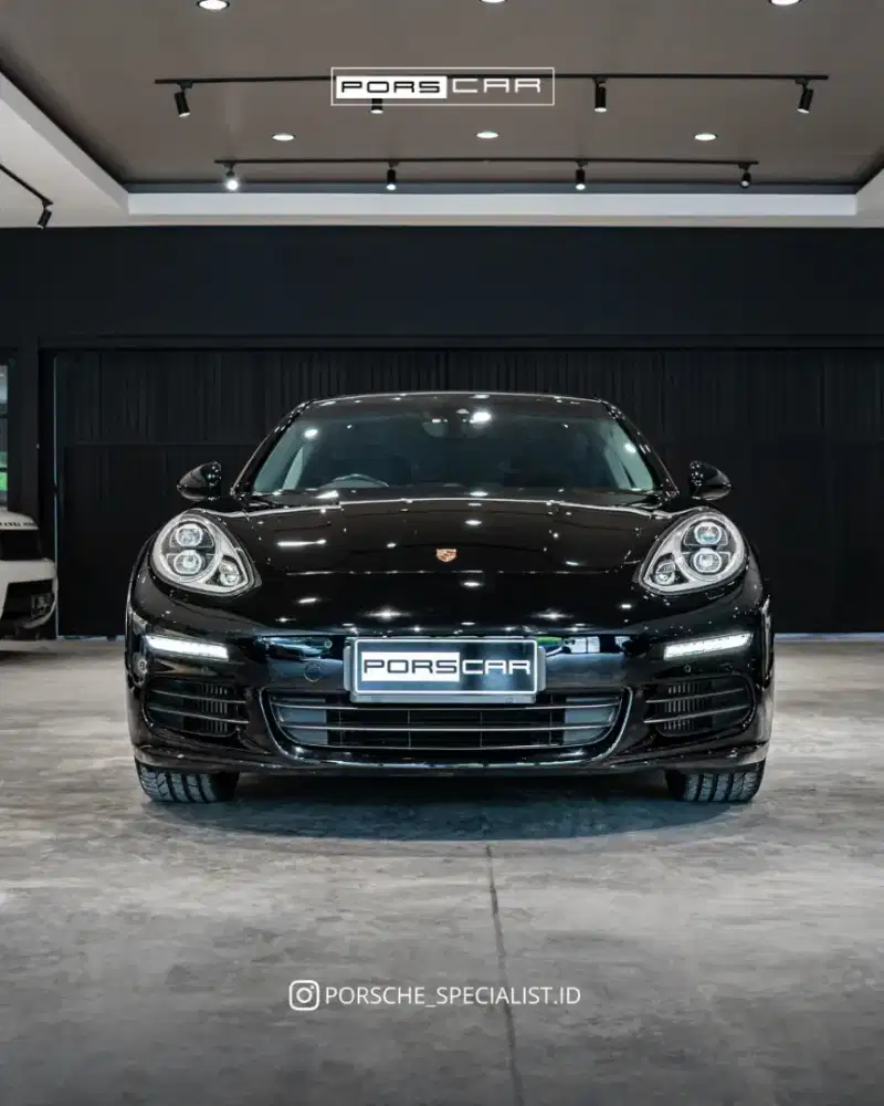 PANAMERA 2014 HITAM SUDAH FACELIFT MEWAH