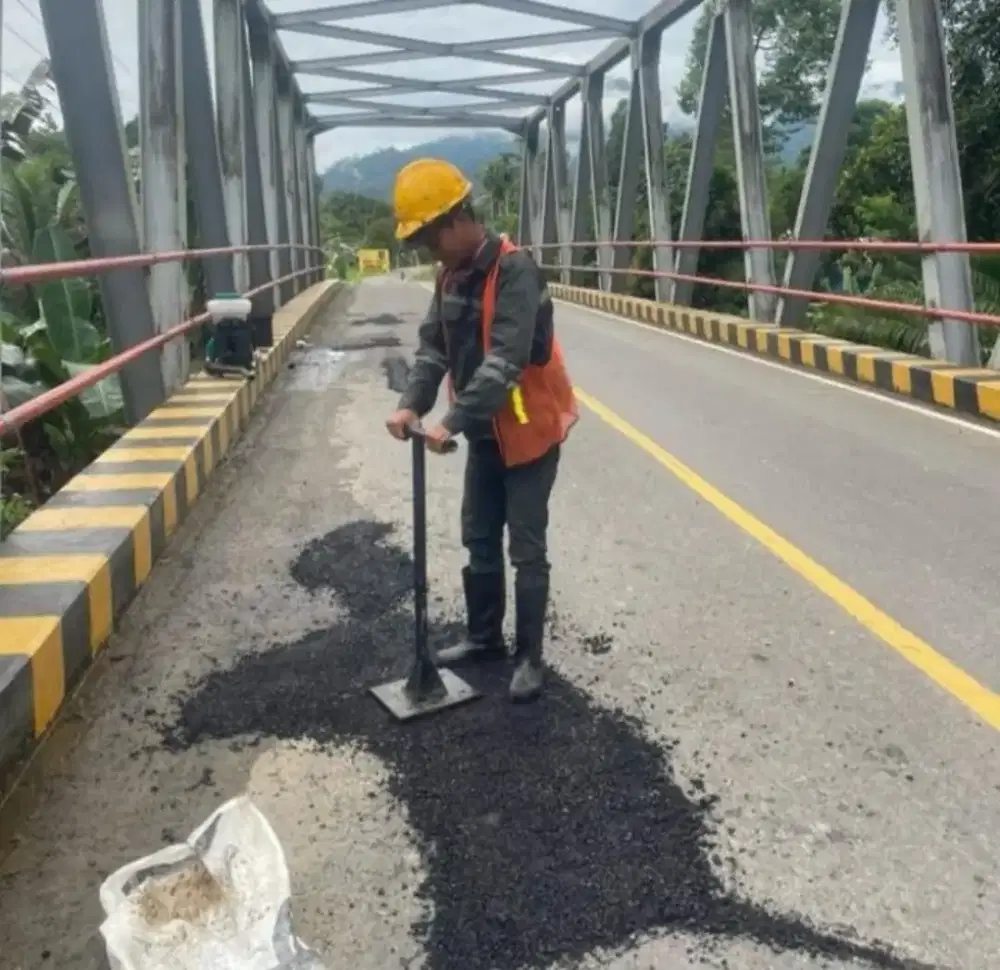 Aspal instan coldmix penambal jalan