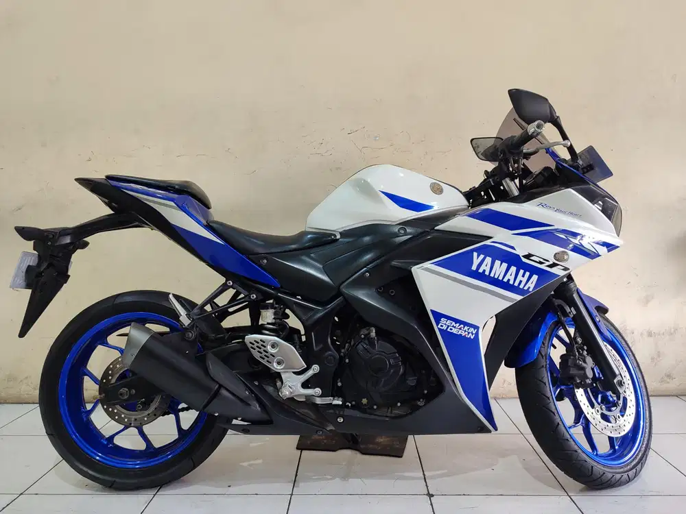 YAMAHA R25 GP 2014 istimewa mulus terawat siap pakai...