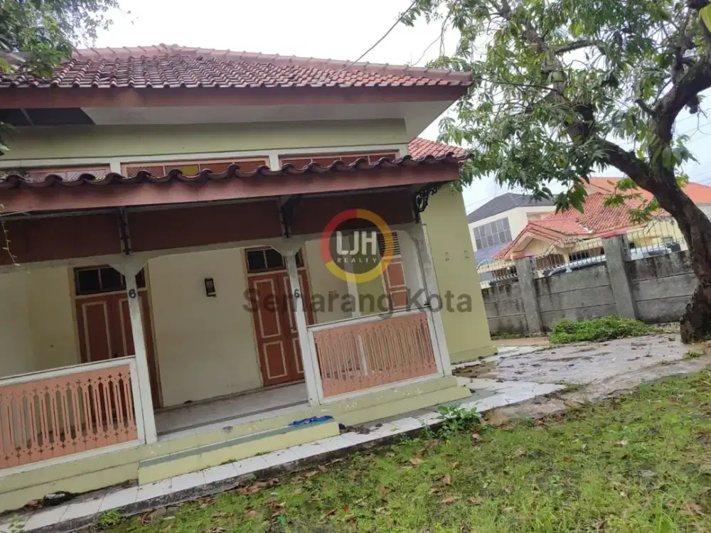 Rumah dan Gudang di Daerah Rejosari