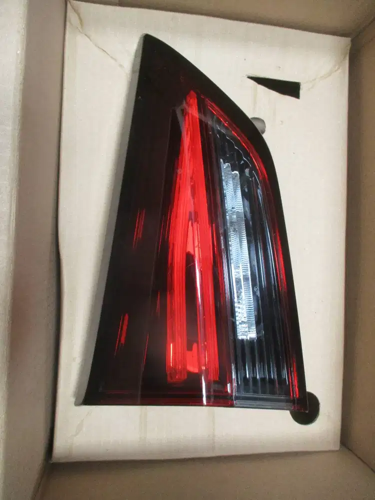 Reflektor kap bagasi x-pander