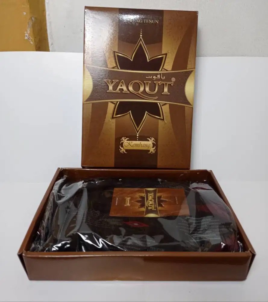 Sarung Tenun Yaqut Kembang