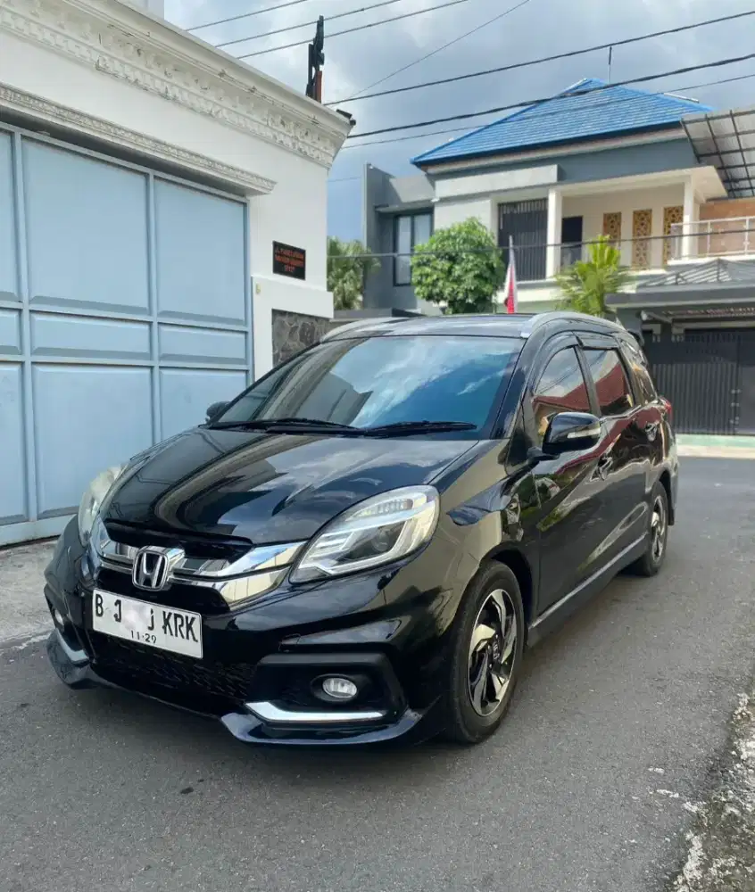Mobilio RS cvt 2015 matic