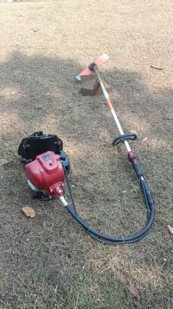 Jasa potong dan babat rumput panggilan