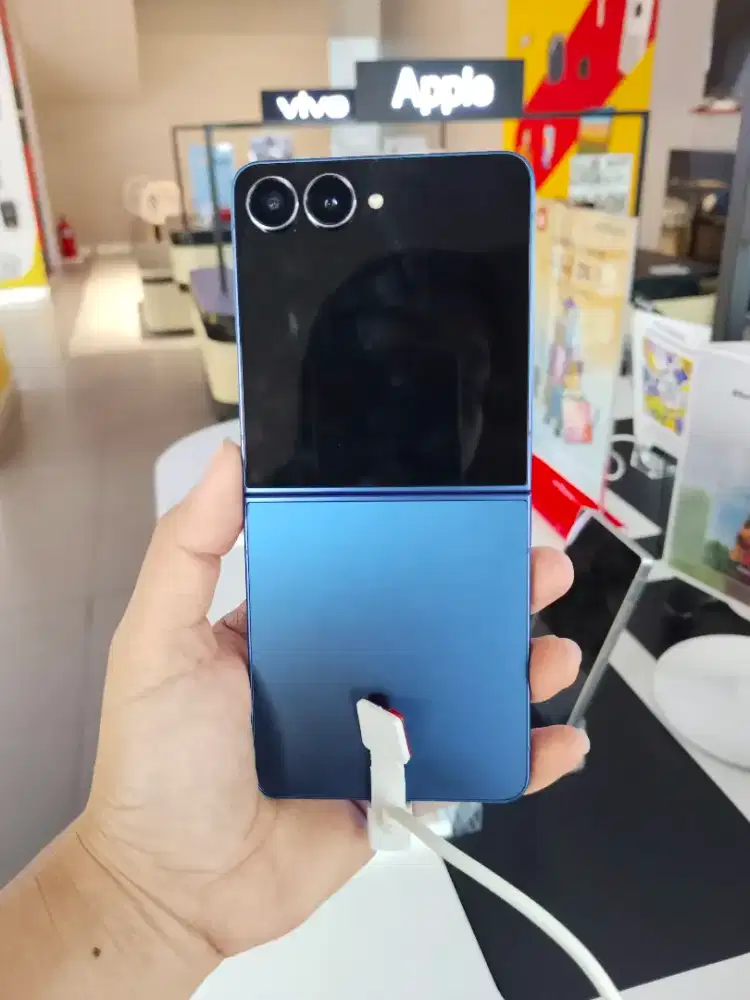 Samsung Galaxy Z Flif7 Promo Free Buds