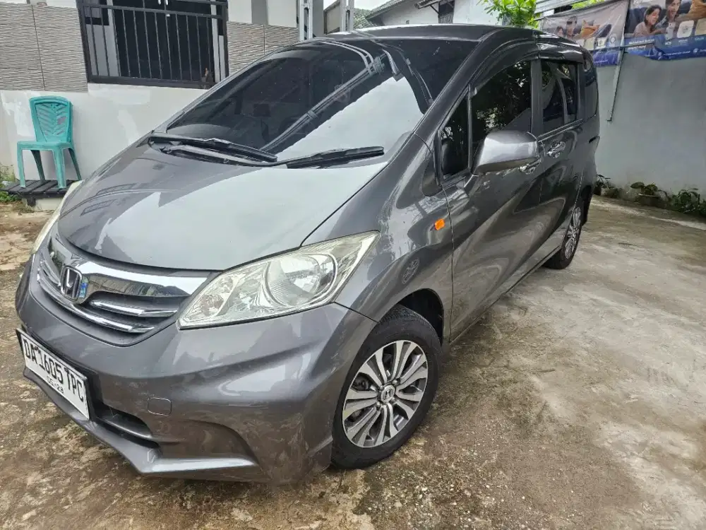 Jual Freed 2012 Istimewa