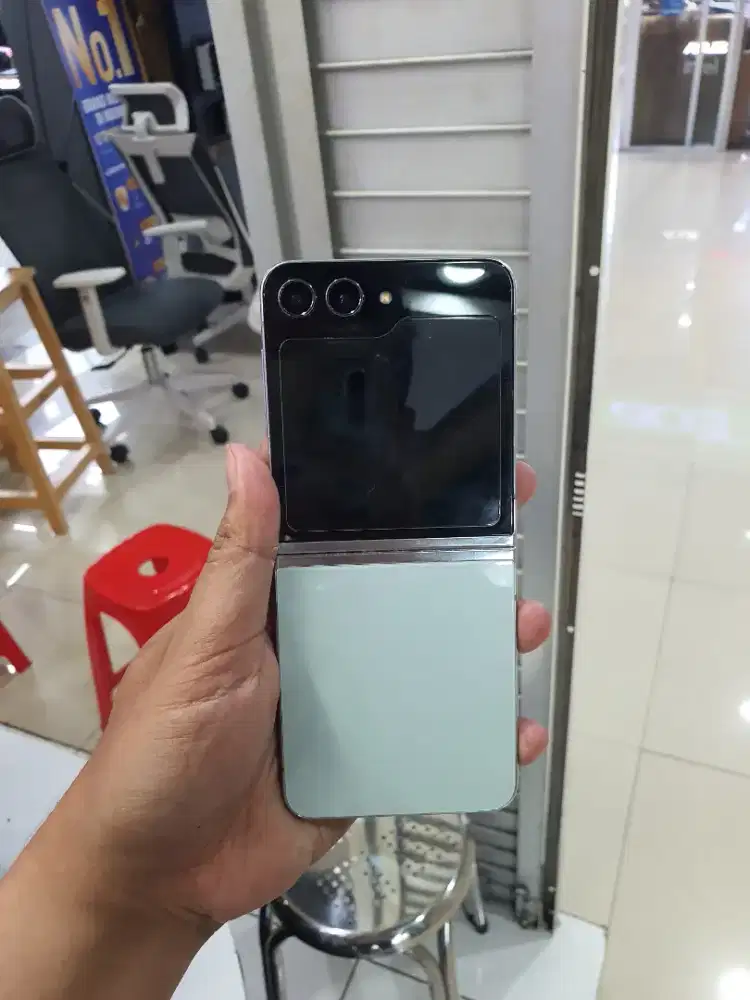 Samsung Z Flip 5 512 GB Second Resmi Sein Murah
