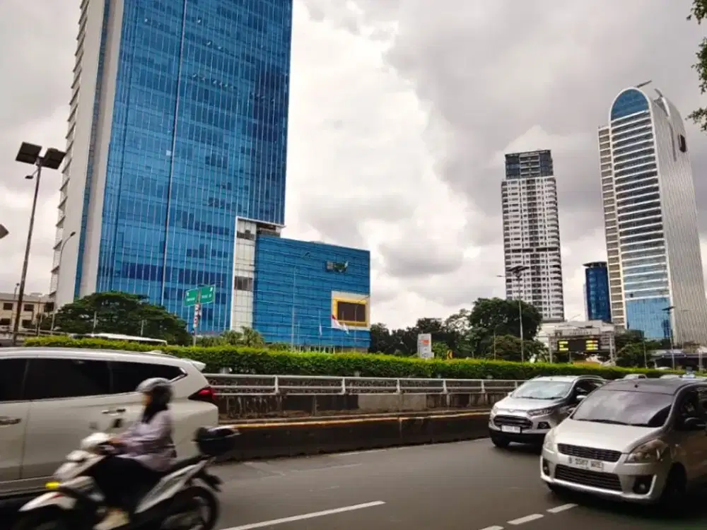 DIJUAL TANAH KOMERSIAL GATOT SUBROTO, JAK-SEL SAMPING PERPUS UNIV PARAMADINA, SEBERANG RS MEDISTRA