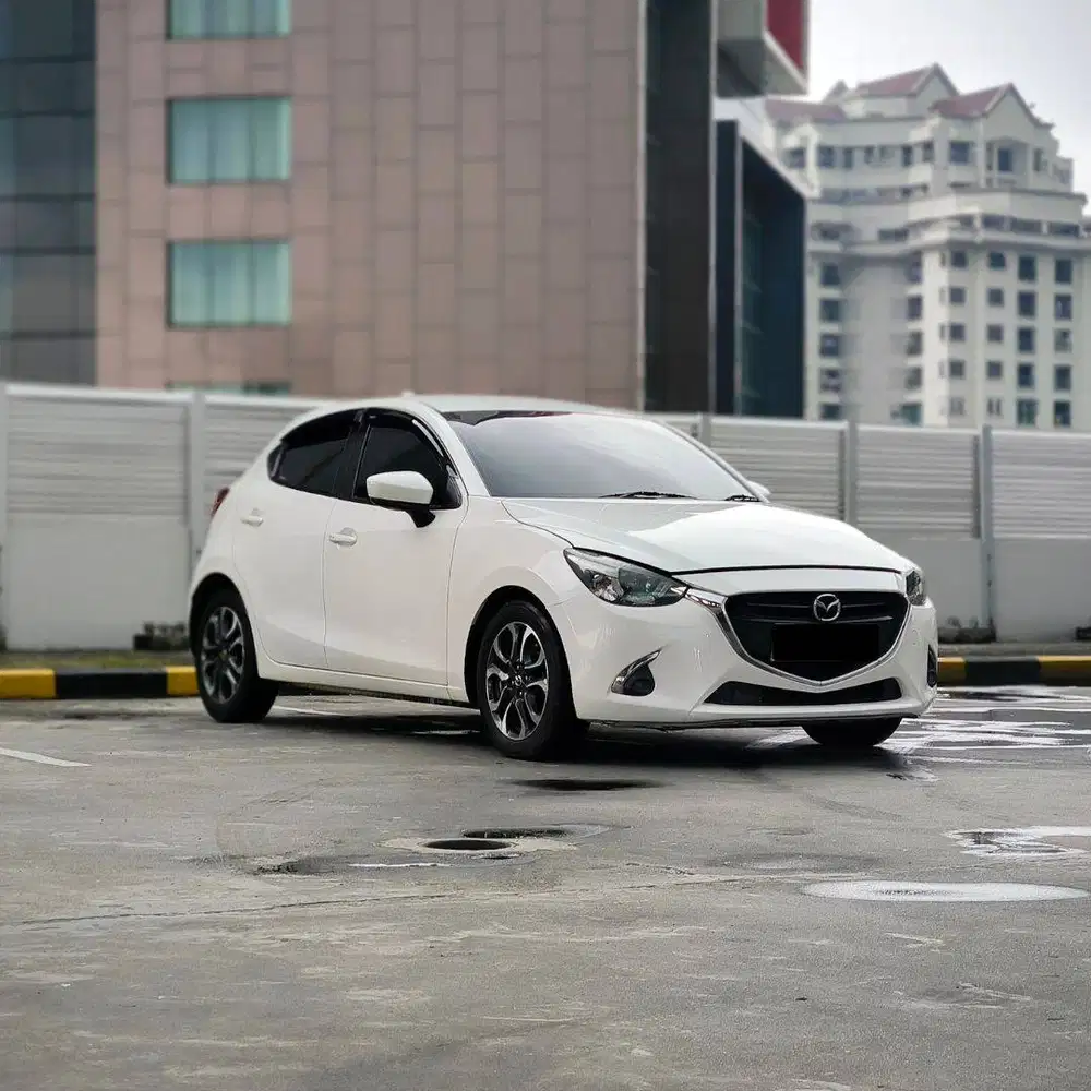 MAZDA 2 R 2017 1.5 SKYACTIV MATIC GANJIL TERAWAT DAN SIAP PAKAI