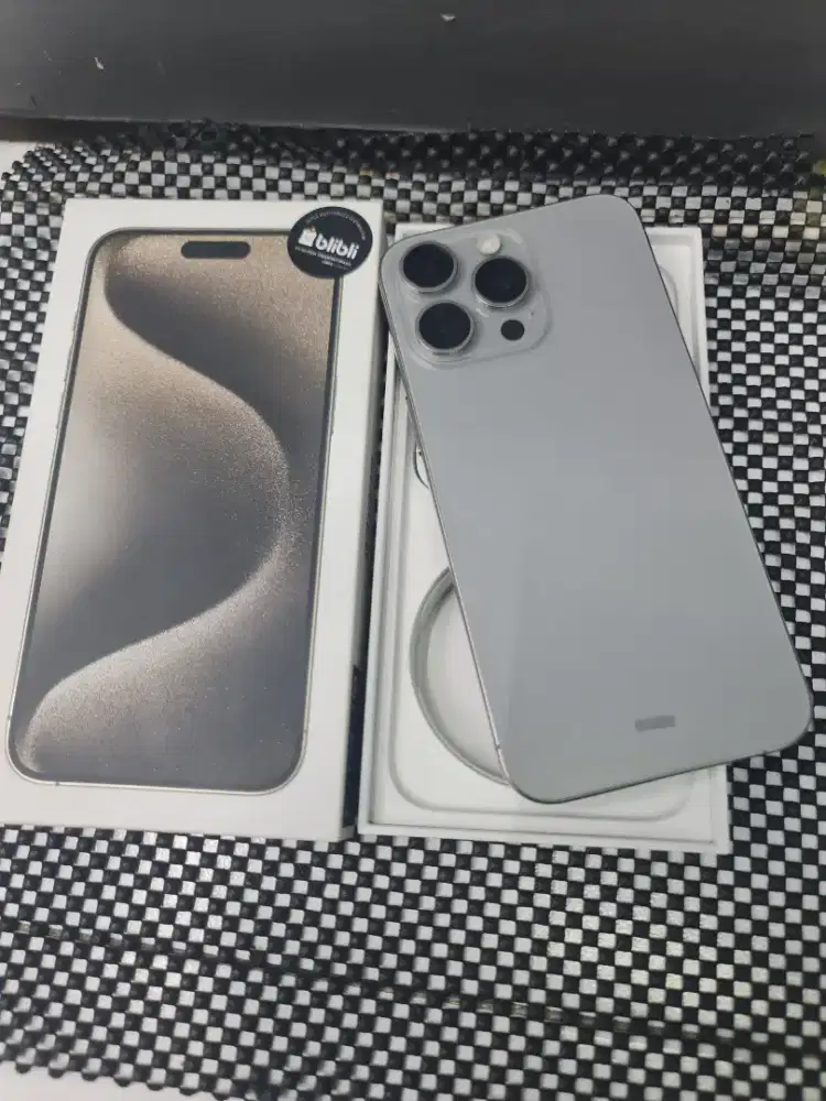 iPhone 15 Pro Max 256GB Resmi Mulus