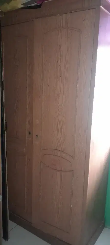 Dijual lemari 2 pintu
