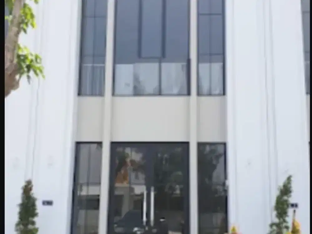 LOKASI BAGUS SIAP PAKAI GRAND PALAIS WIYUNG