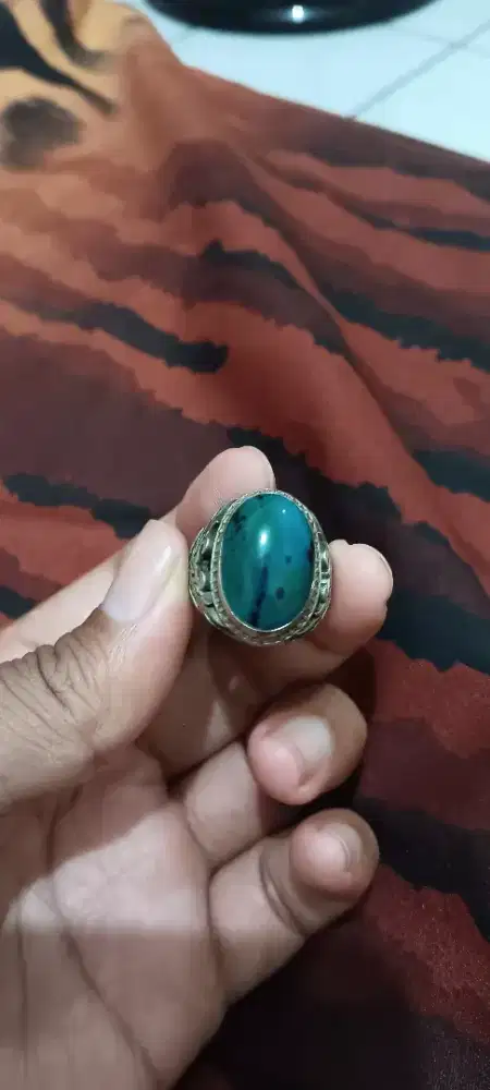 Cincin batu bacan