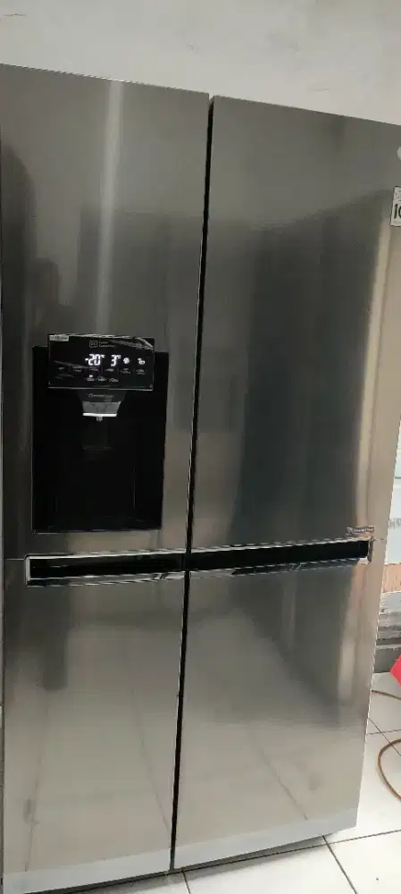 Kulkas side by side LG inverter linear with icemaker dispenser