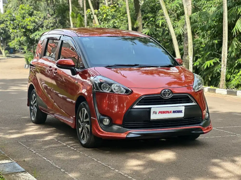 TDP5jt Sienta V 2017 AT