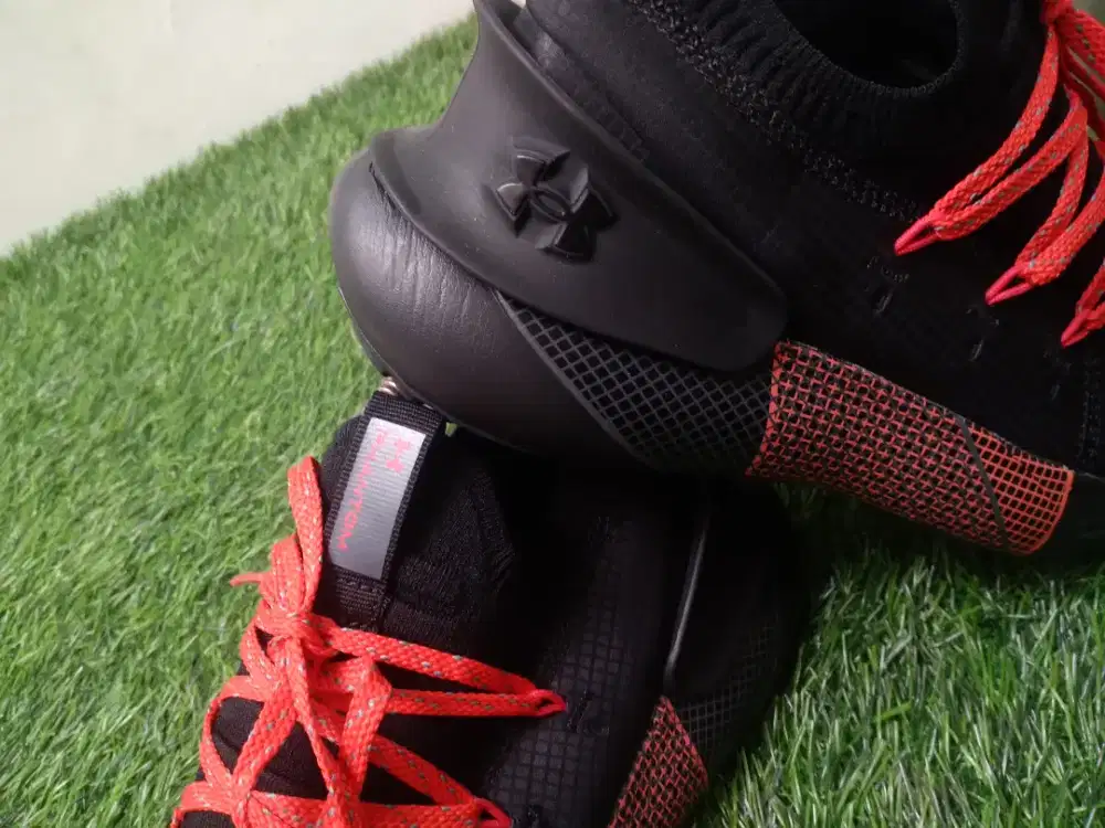 Jual sepatu under armour HOVR