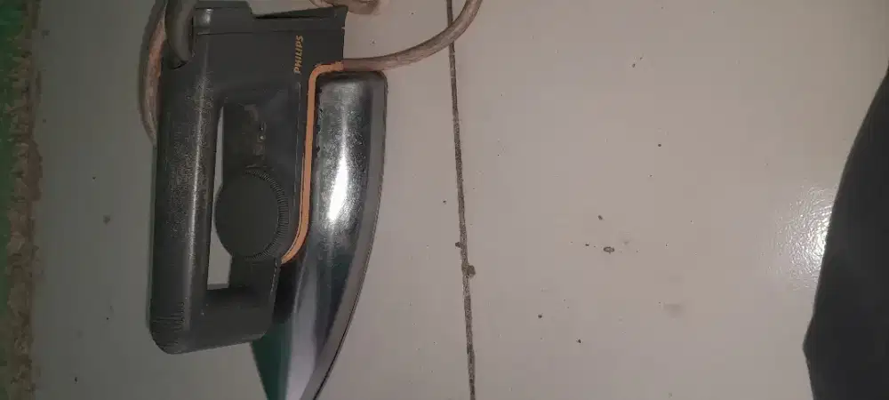 Dijual setrika merk PHILIPS