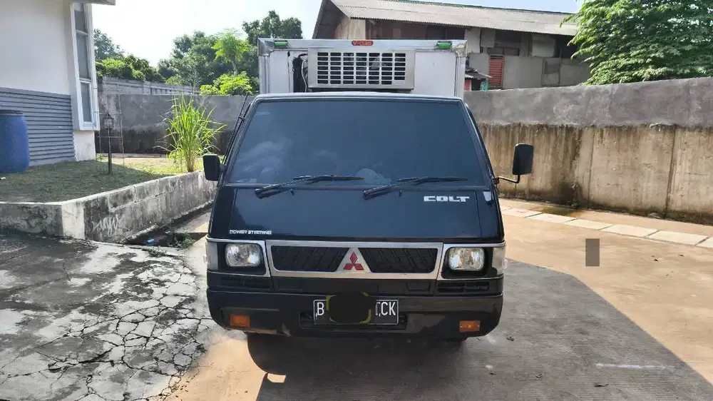 Mitsubishi L300 (2016)