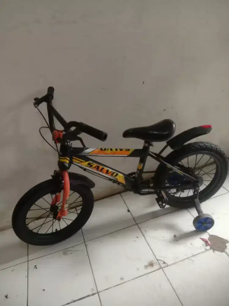 Jual sepeda BMX anak merk SALVO  Uk 16