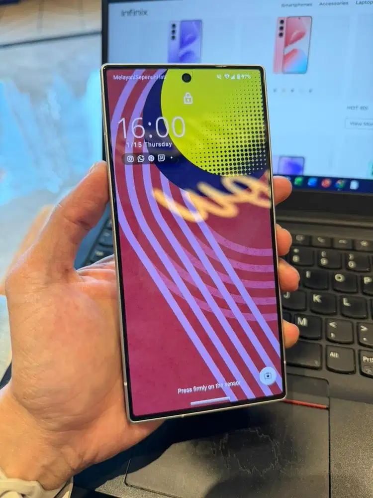 Sharp Aquos R9 White