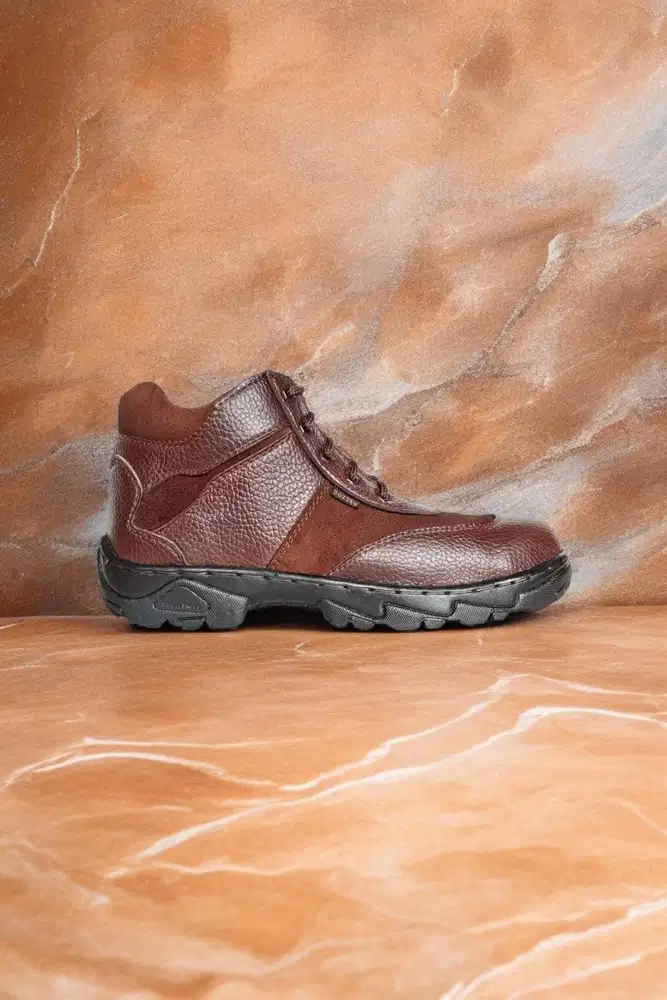 Spesial Safety shoes compliant Madiun