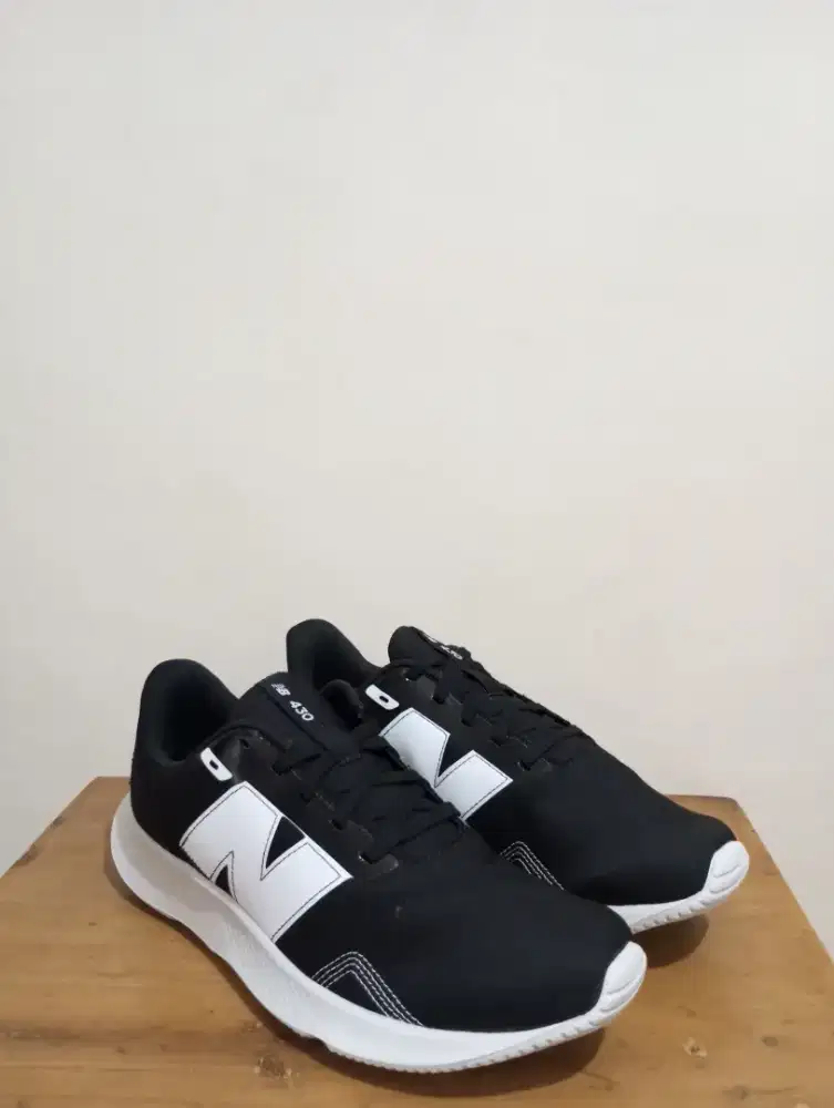 New Balance 430