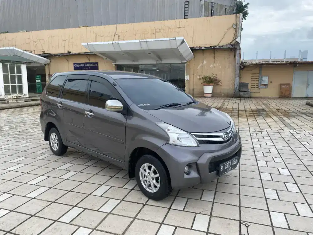 Daihatsu Xenia M Sporty 1000cc 2012