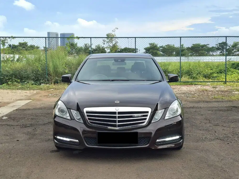 Mercedes-Benz E250 1.8 Avantgarde CGI Automatic 2011