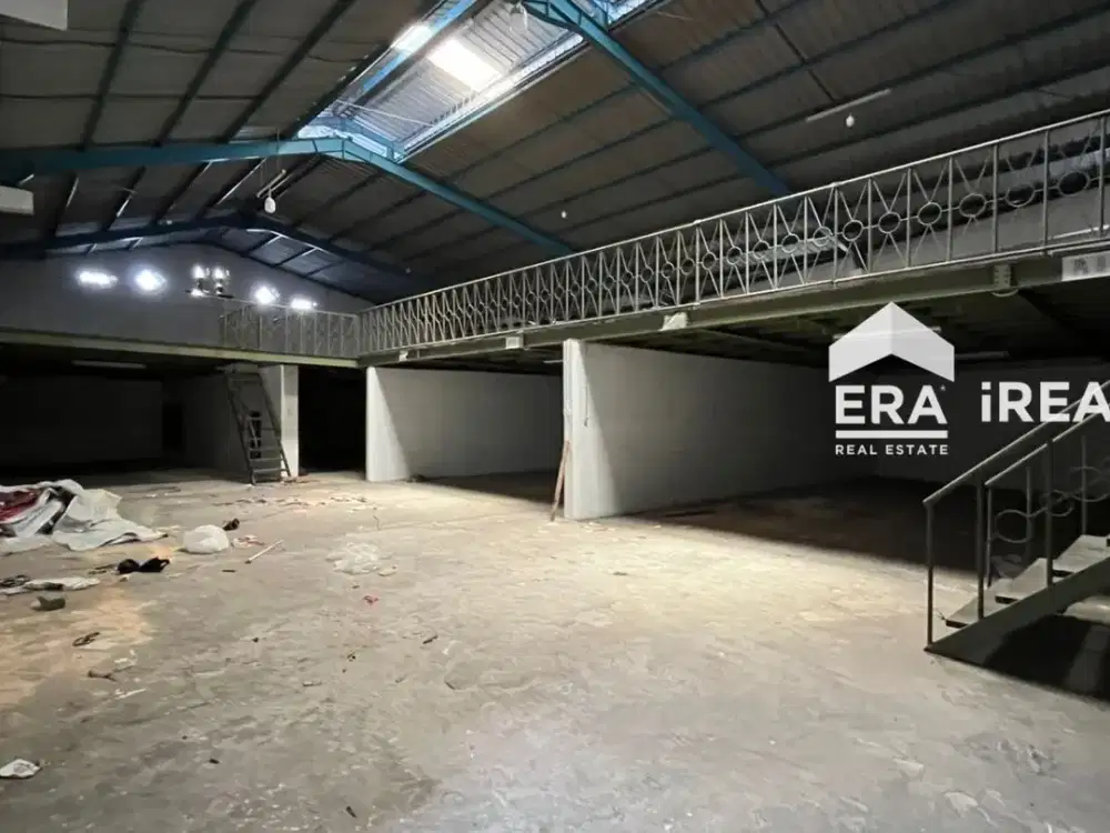 DISEWAKAN GUDANG DI SOLO DEKAT PASAR LEGI, STASIUN SOLO BALAPAN, HOTEL MAHALAYA