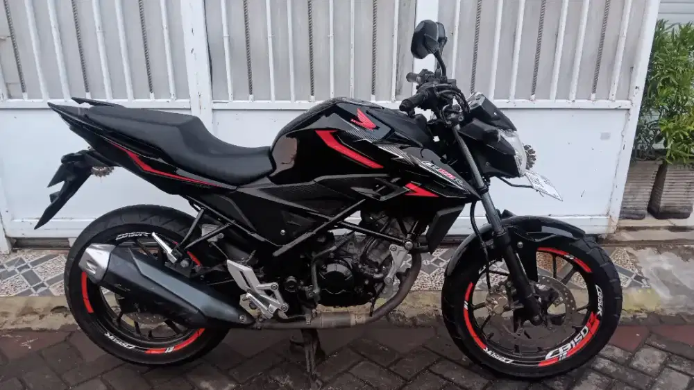Istimewah  HONDA CB 150 R 2018.motor simpenan