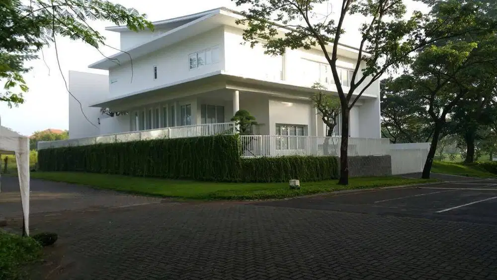 Dijual Rumah Mewah Raya Bukit Golf International Citraland Surabaya