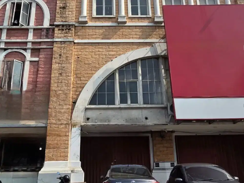 TURUN HARGA Ruko Paramount Center, Gading Serpong 3 Lantai Siap Huni