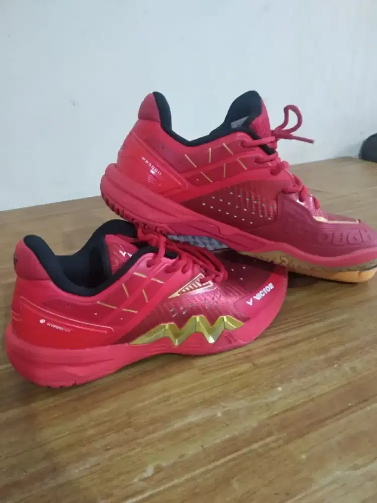 sepatu badminton victor p8500ii original.bukan yonex li-ning