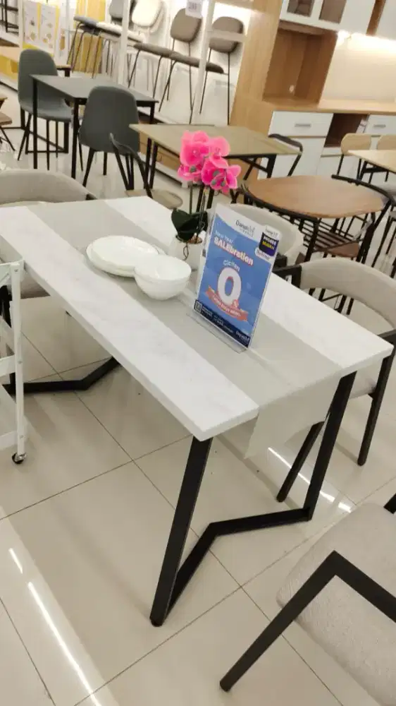Promo meja makan motif marble