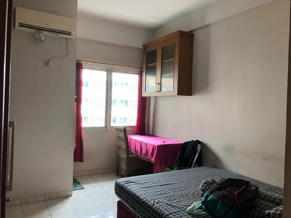 Disewakan Apartemen Margonda Residence Semi Furnished Dekat Margo City