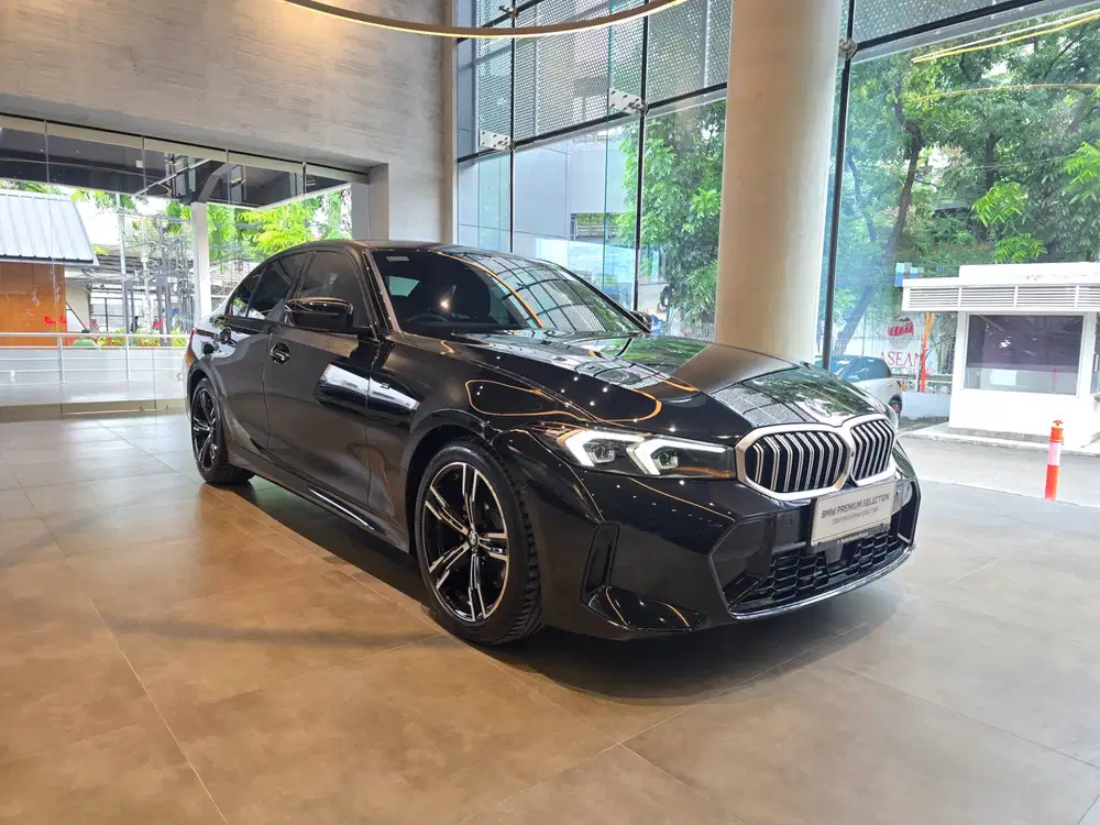 BMW 320i M Sport sudah 360 Camera !!
