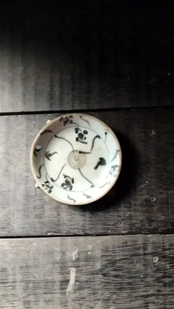 Piring antik asli Belanda