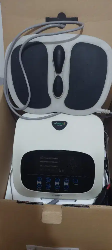 Alat pijat kaki electric merk Waki