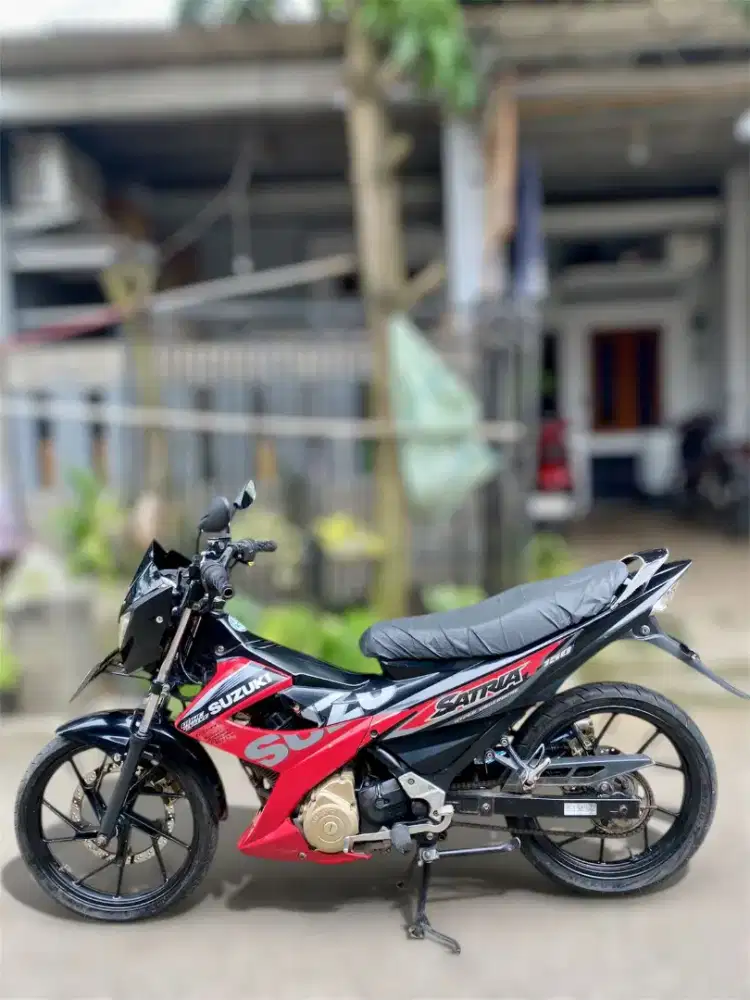 SUZUKI SATRIA FU 150 TAHUN 2016