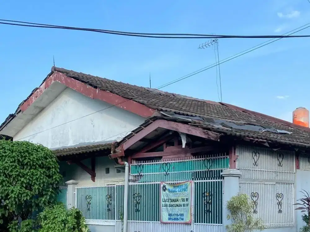 Rumah Hook Siap Huni Air Lancar di Cipayung Depok – Parkir Luas & Lokasi Strategis