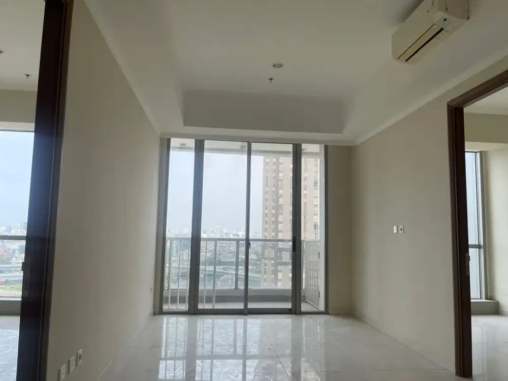 For Sale Apartment Taman Anggrek Residence Kualitas baik & terawat ( very nice view city & sea )