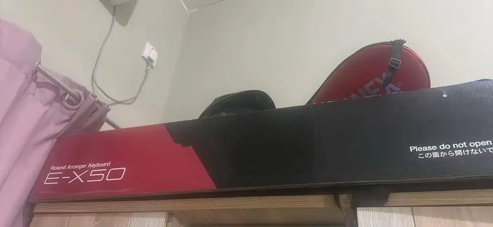 Roland E-X50 Arranger keyboard