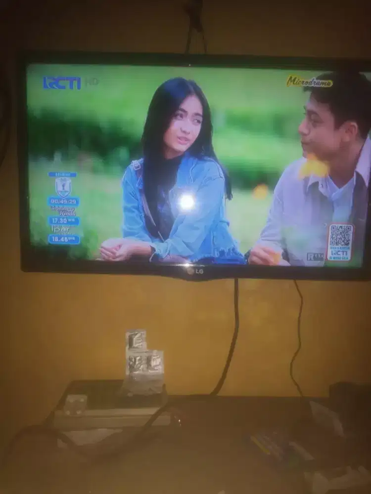 tv led 24 in MERK LG kondisi normal