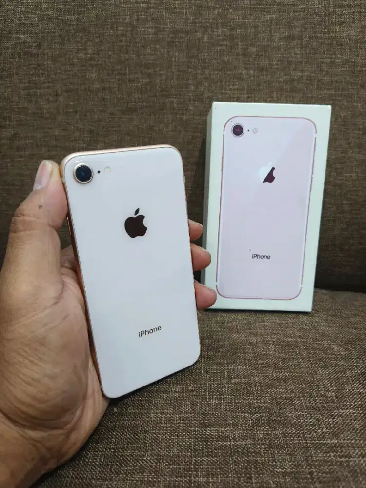 Iphone 8  64 GB